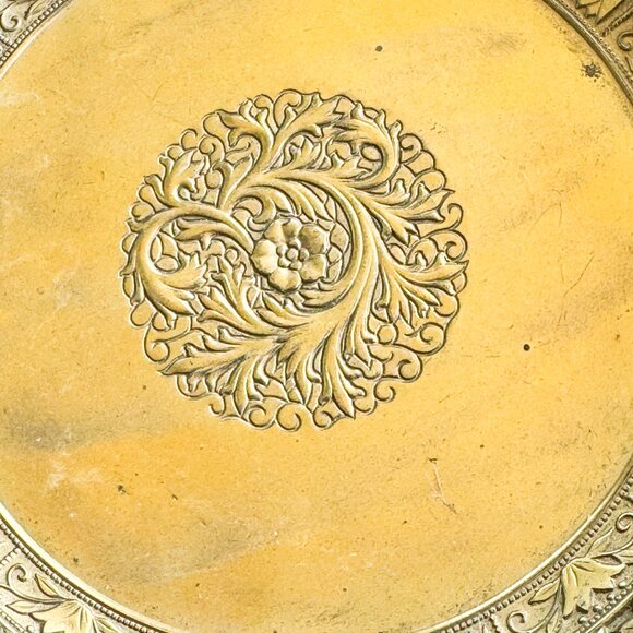 Brass filigree plate - Picture 3 of 4